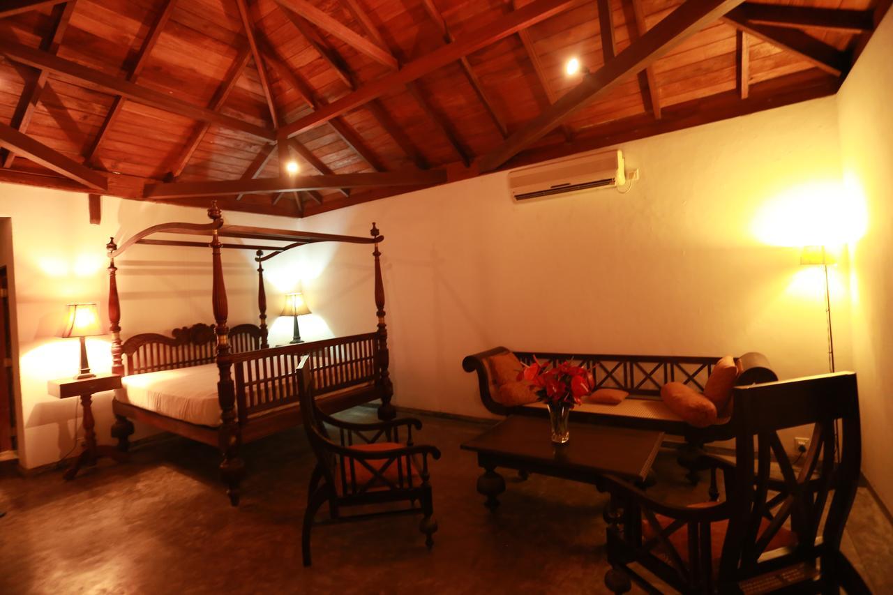 Villa Kusum Hikkaduwa Ngoại thất bức ảnh