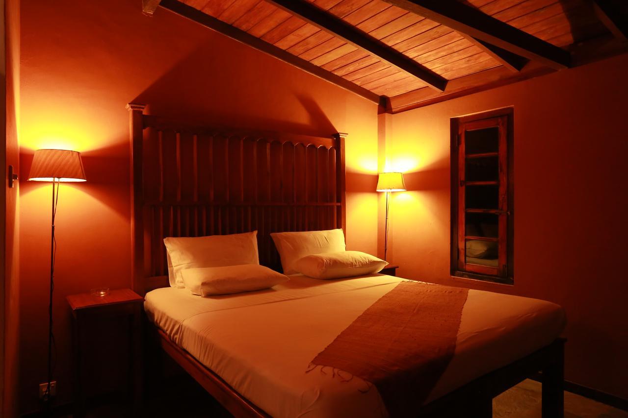 Villa Kusum Hikkaduwa Ngoại thất bức ảnh
